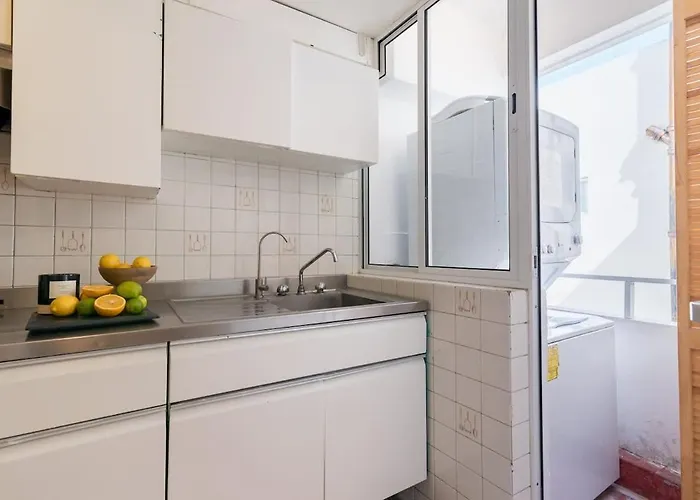Location- Design And Comfort Fully Equipped
